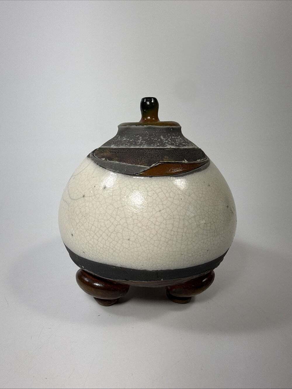 Jan lovewell naked raku fired lidded jar 4.5” geometric L2